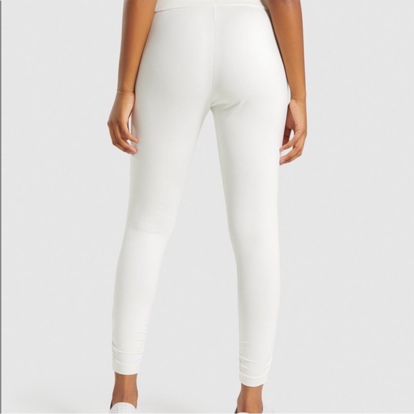 NWT Gymshark Whitney Simmons Unbleached Whitney Joggers in White/Cream - Picture 4 of 12